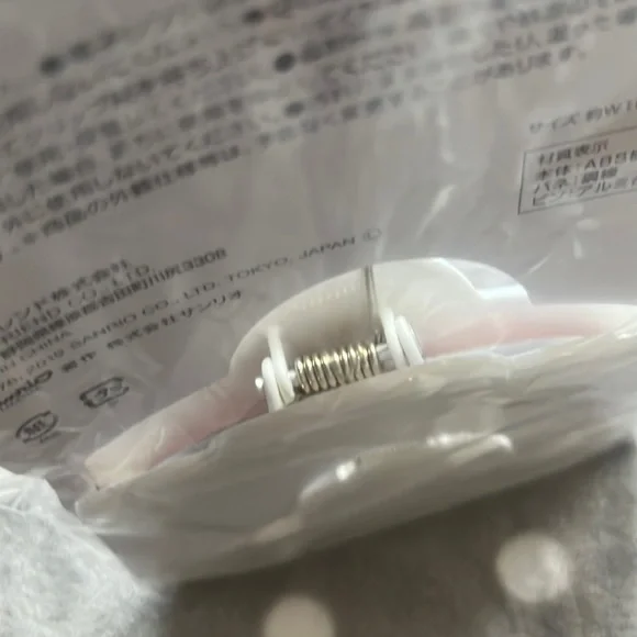 Hello Kitty Kitchen Clip 2 pieces - Picture 5 of 7